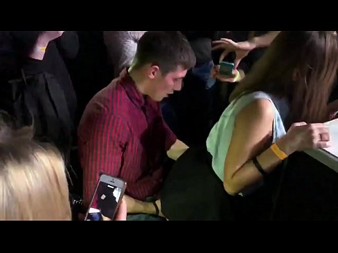 ❤️ Bir Rus gece kulübünde gerçek seks. 18 yaşındaki Rus kız anüs ve vajinada bir gece kulübünde becerdin ❤❌ Porno bize %tr.pornpics-de.ru ☑